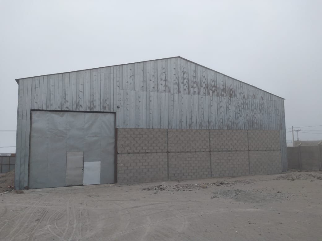 Galpón industrial de gran superficie para operación y almacenamiento
